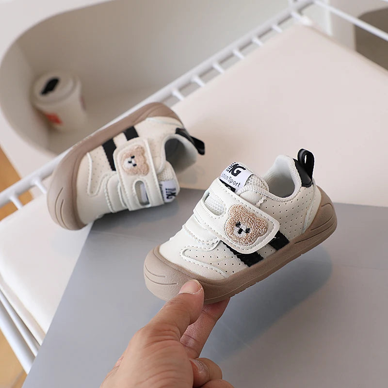 2025 mode enfant en bas âge chaussures pour bébé en cuir PU infantile fille baskets à semelles souples ergonomie nouveau-né garçon chaussures de Sport premier pas