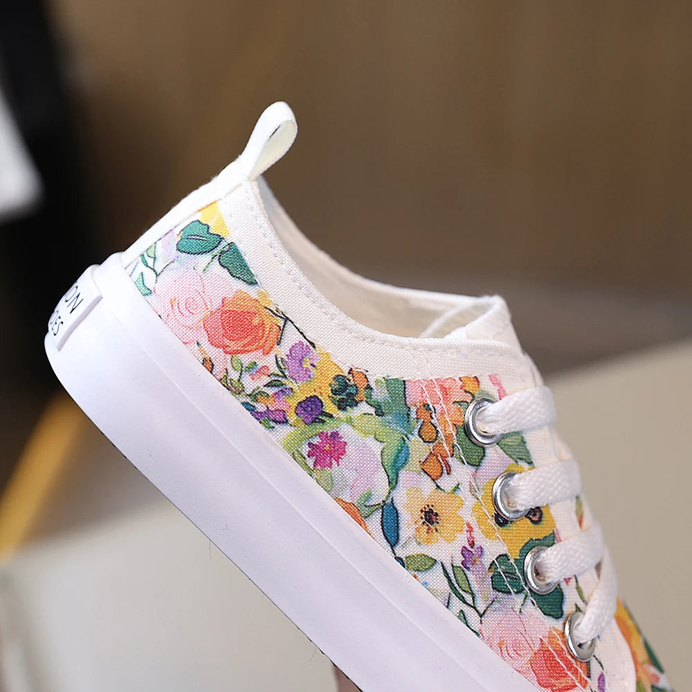 COMFY KIDS Chaussures basses en toile pour filles de 3 à 12 ans, imprimé floral, style frais, tissu en coton respirant, à lacets, avec languette de fermeture, pour toutes les saisons, chaussures décontractées pour pique-