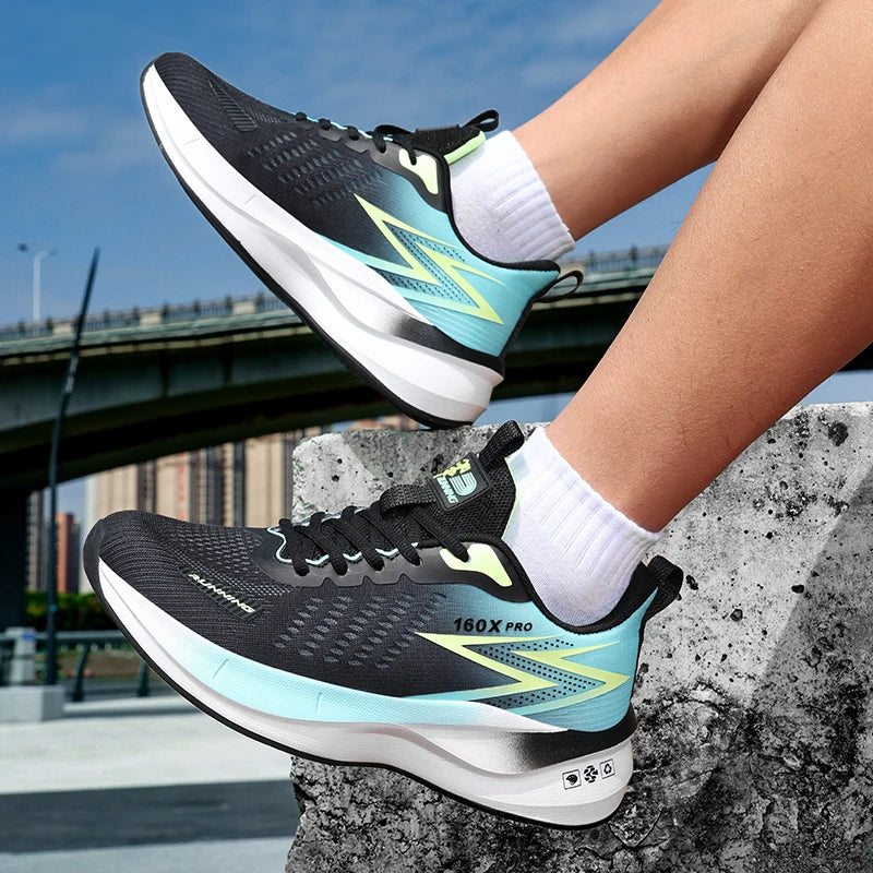 Chaussures de course à semelle en carbone pour hommes, chaussures de sport à coussinets souples, absorbant les chocs, baskets unisexes, chaussures d'entraînement légères antidérapantes