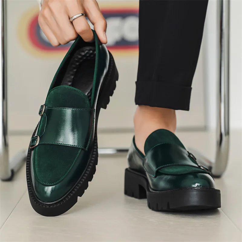 2025 mocassins hommes chaussures en cuir à semelles épaisses Style britannique noir chaussures d'affaires formelles mode luxe chaussures décontractées à enfiler
