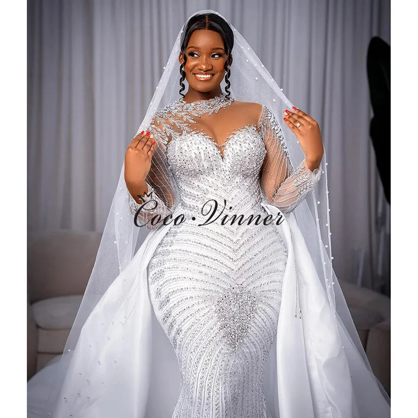 Robe de mariée sirène exquise brodée de dentelle perlée personnalisée avec jupe détachable, nouvelle collection 2026, robes de mariée 2-en-1 W1539