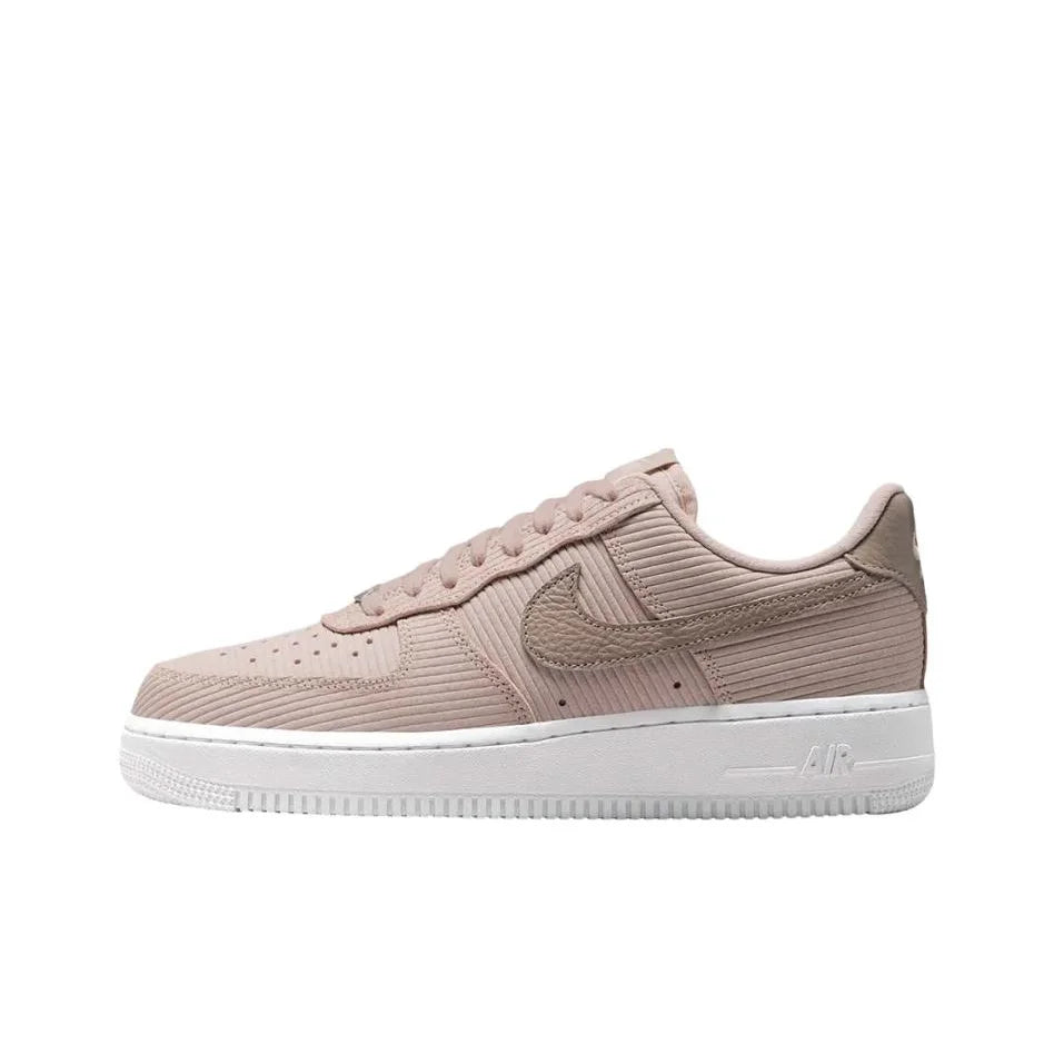 Nike Air Force 1 Chaussures de skateboard basses en cuir résistantes à l'abrasion, antidérapantes, amorties et respirantes pour femme