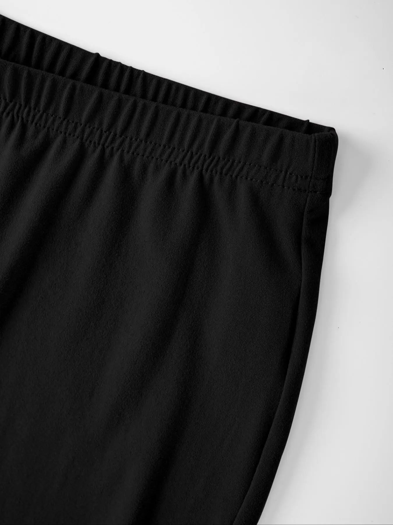 Ensemble à manches courtes pour filles : haut à manches courtes classique + leggings noirs, ensemble deux pièces avec pantalon imprimé à nœuds et haut imprimé, adapté aux enfants de 4 à 12 ans, tenue décontractée p