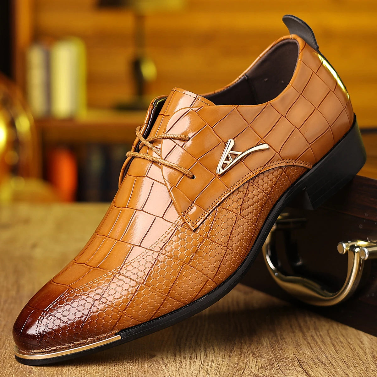 Chaussures habillées pour hommes chaussures richelieu à lacets classiques en cuir verni Oxfords chaussures de mariage pointues bureau d'affaires hommes chaussure formelle 2025