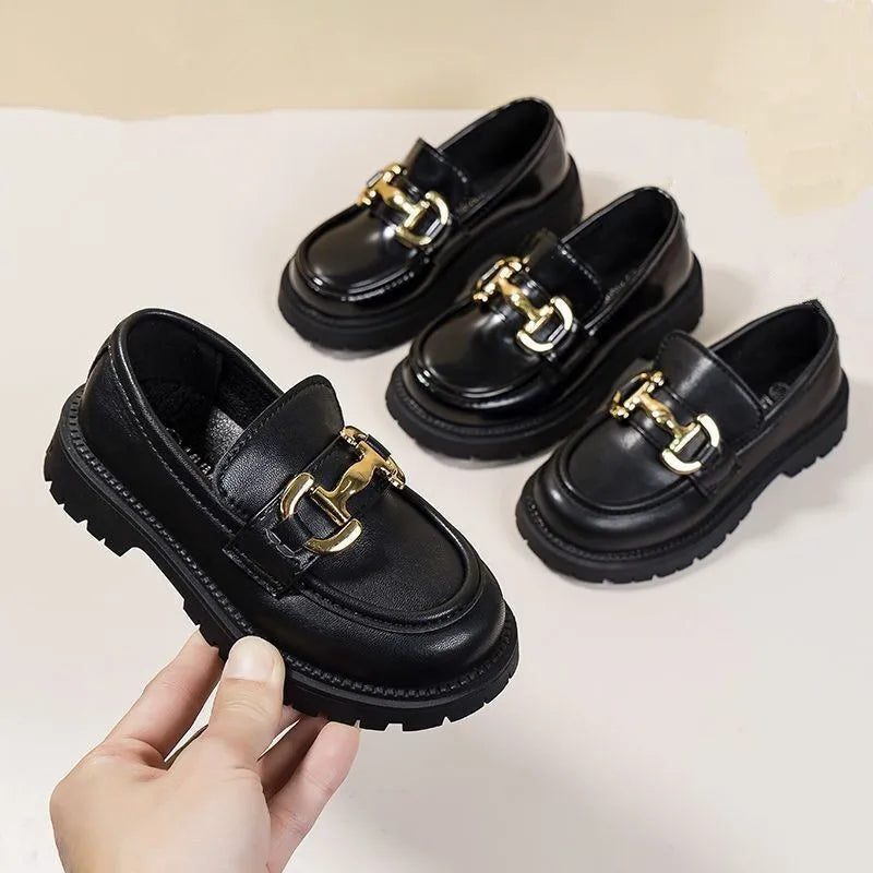 Laofers pour enfants plate-forme chaîne en cuir verni noir mode garçons filles chaussures plates quatre saisons élégantes 26-36 chaussures pour enfants