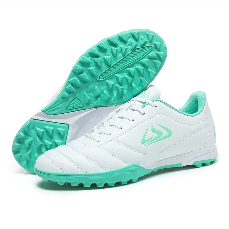 Chaussures de Football professionnelles pour hommes, baskets de Football pour adultes, Futsal d'intérieur, ultralégères, antidérapantes, résistantes à l'usure, bottes de Sport, nouvelle collection