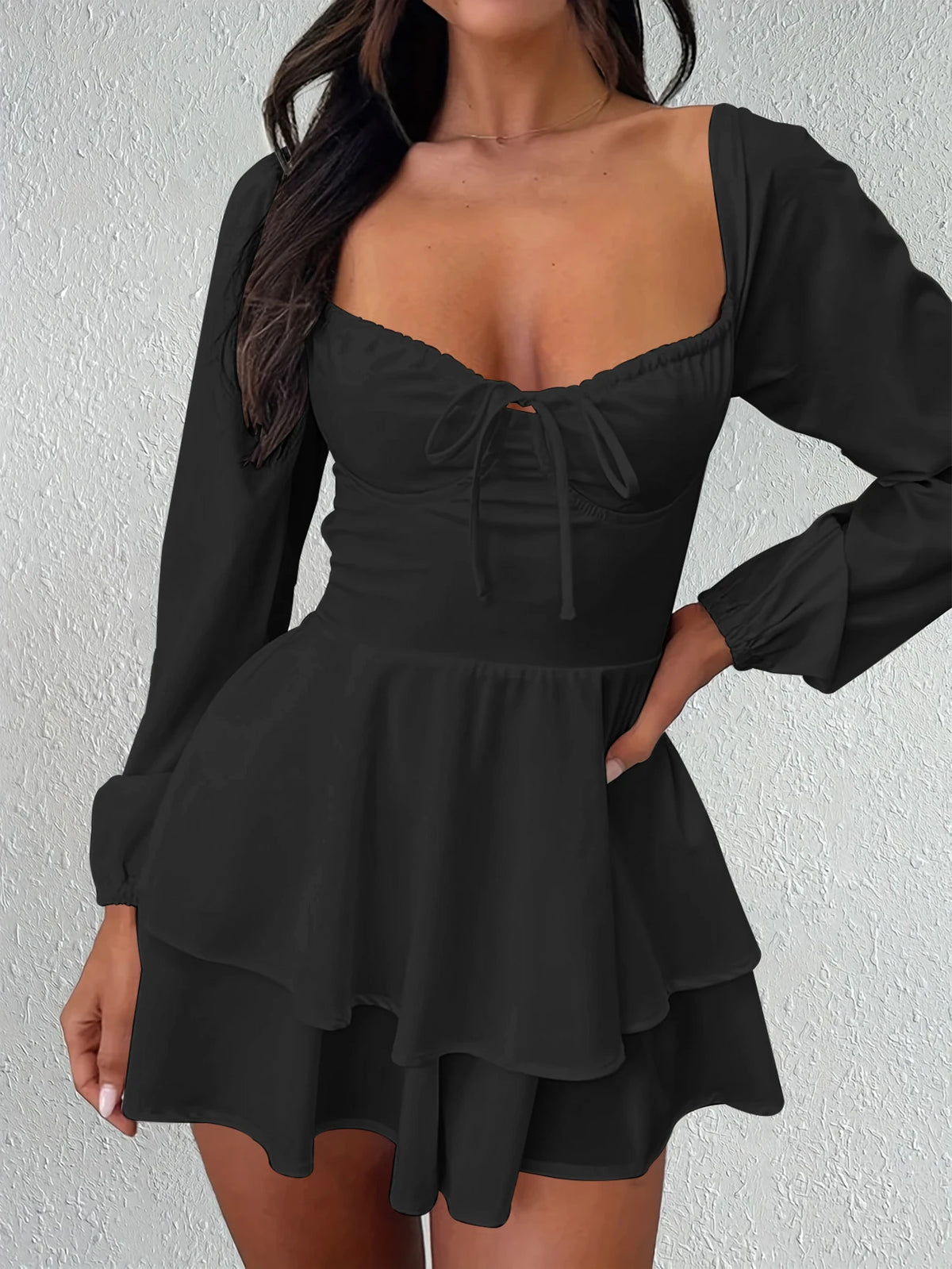 Robe Sexy et élégante, col en v, dos nu, taille cintrée, manches longues, Style soirée en boîte de nuit, jupe courte blanche à lacets, bord à volants