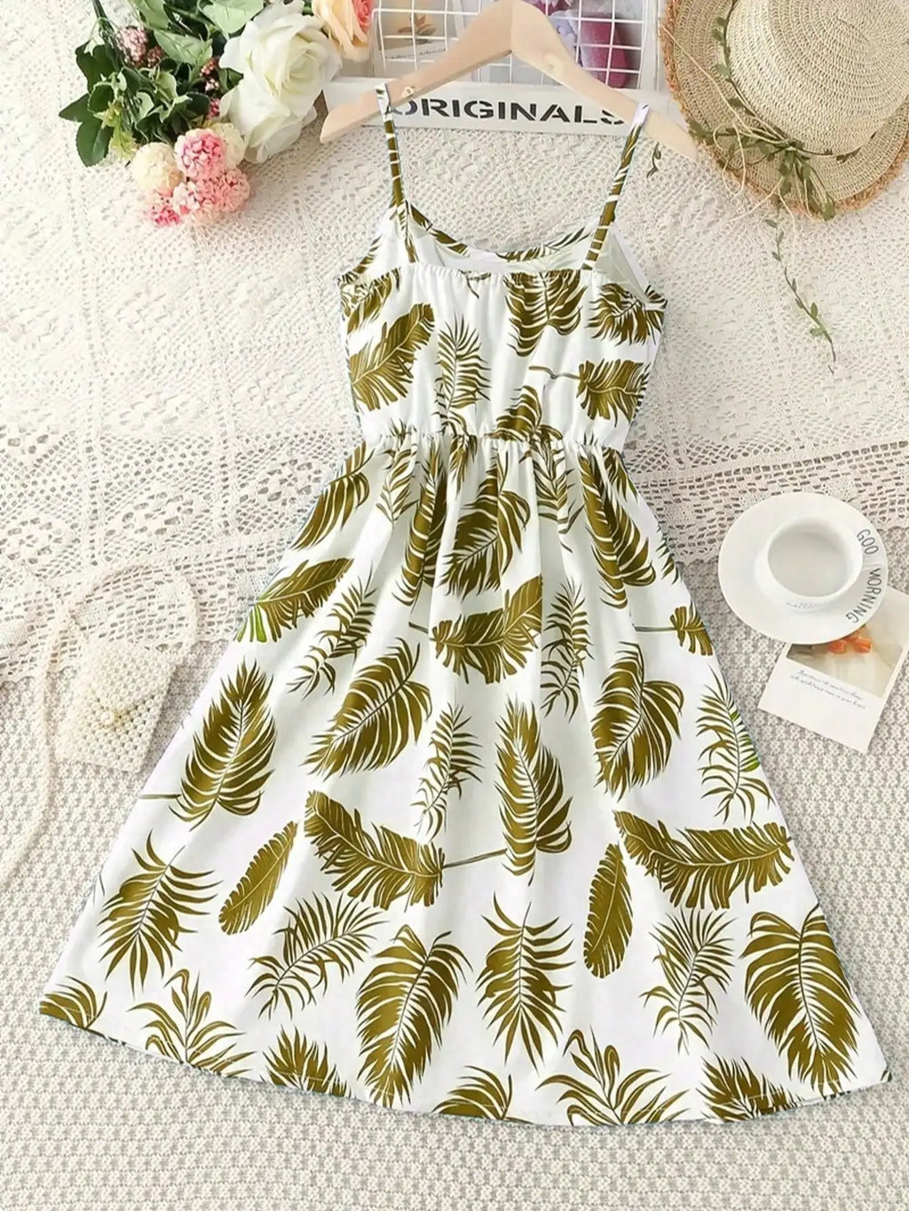 Combinaison d'été sans manches à imprimé feuilles pour fille - Mélange de polyester extensible décontracté, design épaules dénudées, longueur genou, jupe de plage