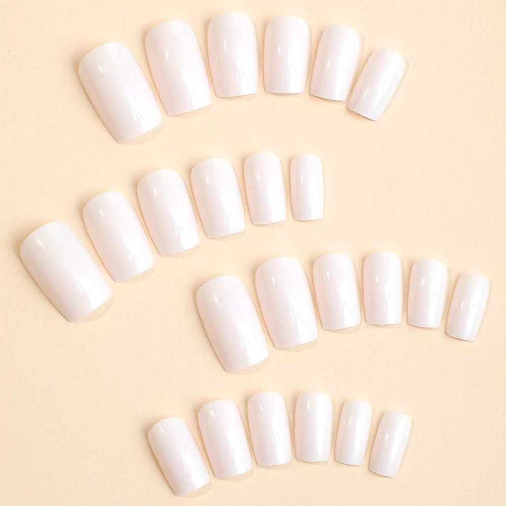 ARTAUG 24 pièces presse sur ongles moyen blanc carré presse sur ongles doux presse sur ongles coréen presse sur les ongles