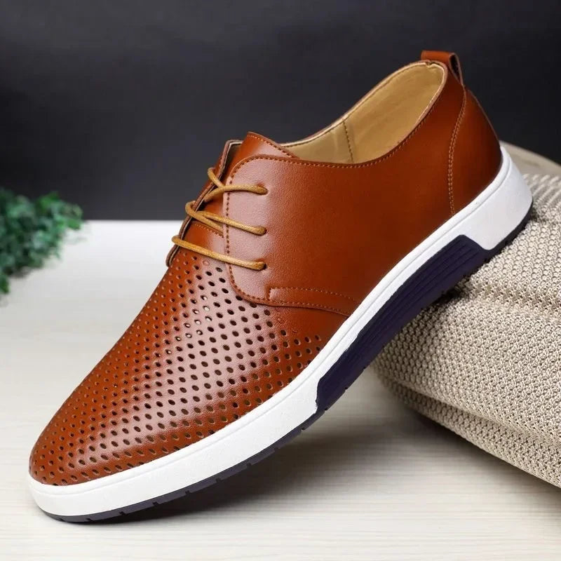 Mocassins creux en maille respirante pour hommes, chaussures plates d'été, chaussures de conduite pour hommes, chaussures en cuir d'affaires classiques à lacets, mode 2024