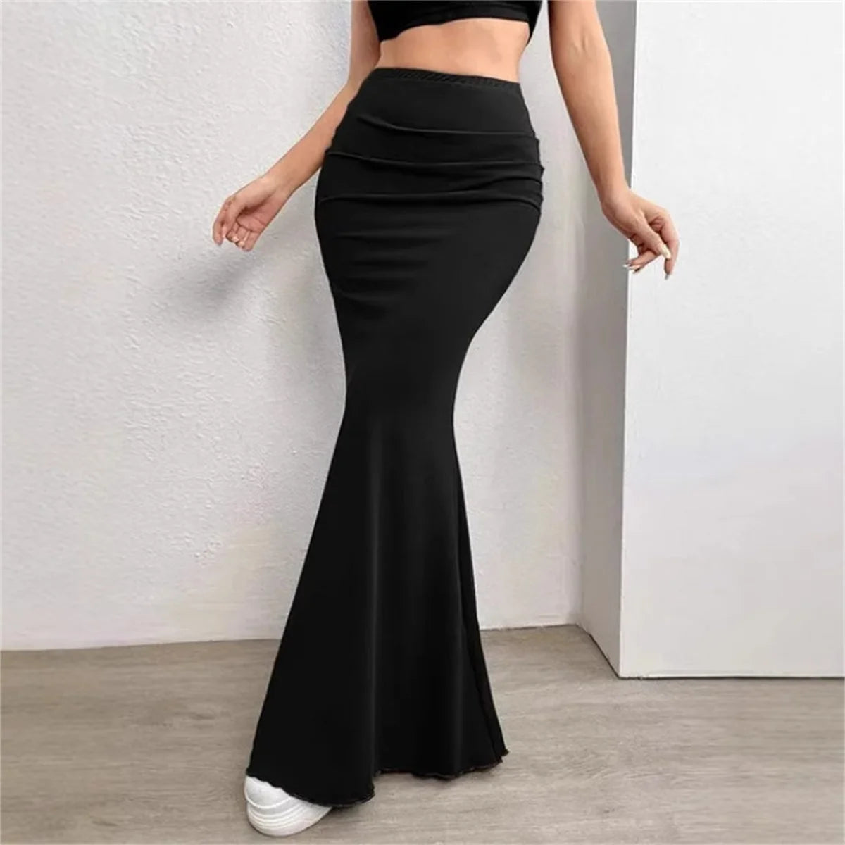 Femmes solide mince queue de poisson jupe printemps été nouveau en mode élégante taille haute plis jupes dame casual rue robe courte Sexy