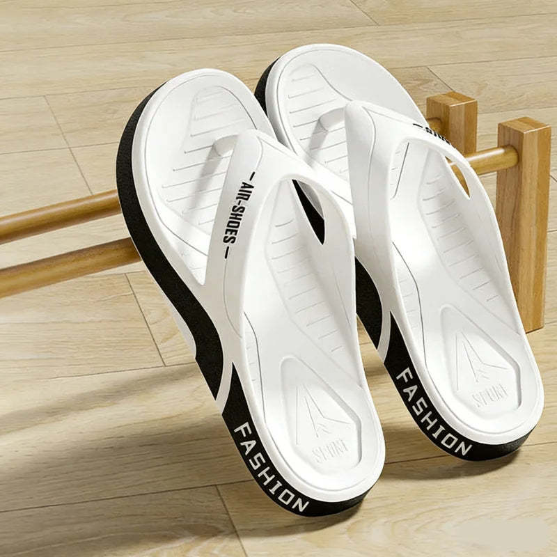 Tongs d'été pour hommes, sandales de plage confortables et tendance pour le sport et les activités de plein air, chaussures décontractées pour hommes, tongs de maison, chaussures d'intérieur
