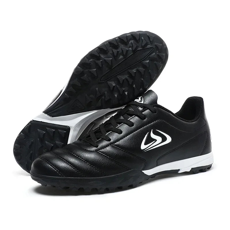 Chaussures de Football professionnelles pour hommes, baskets de Football pour adultes, Futsal d'intérieur, ultralégères, antidérapantes, résistantes à l'usure, bottes de Sport, nouvelle collection
