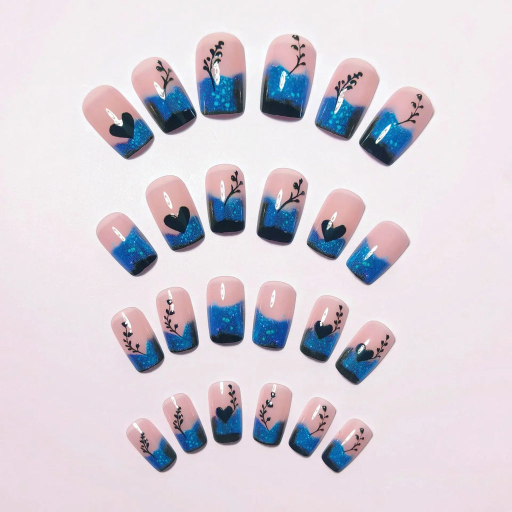 Faux ongles courts carrés pour femmes et filles, dégradé bleu foncé avec motif floral, couverture complète, pose facile, acrylique, faux ongles décoratifs.