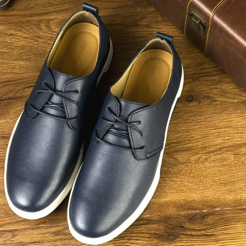 Mocassins creux en maille respirante pour hommes, chaussures plates d'été, chaussures de conduite pour hommes, chaussures en cuir d'affaires classiques à lacets, mode 2024