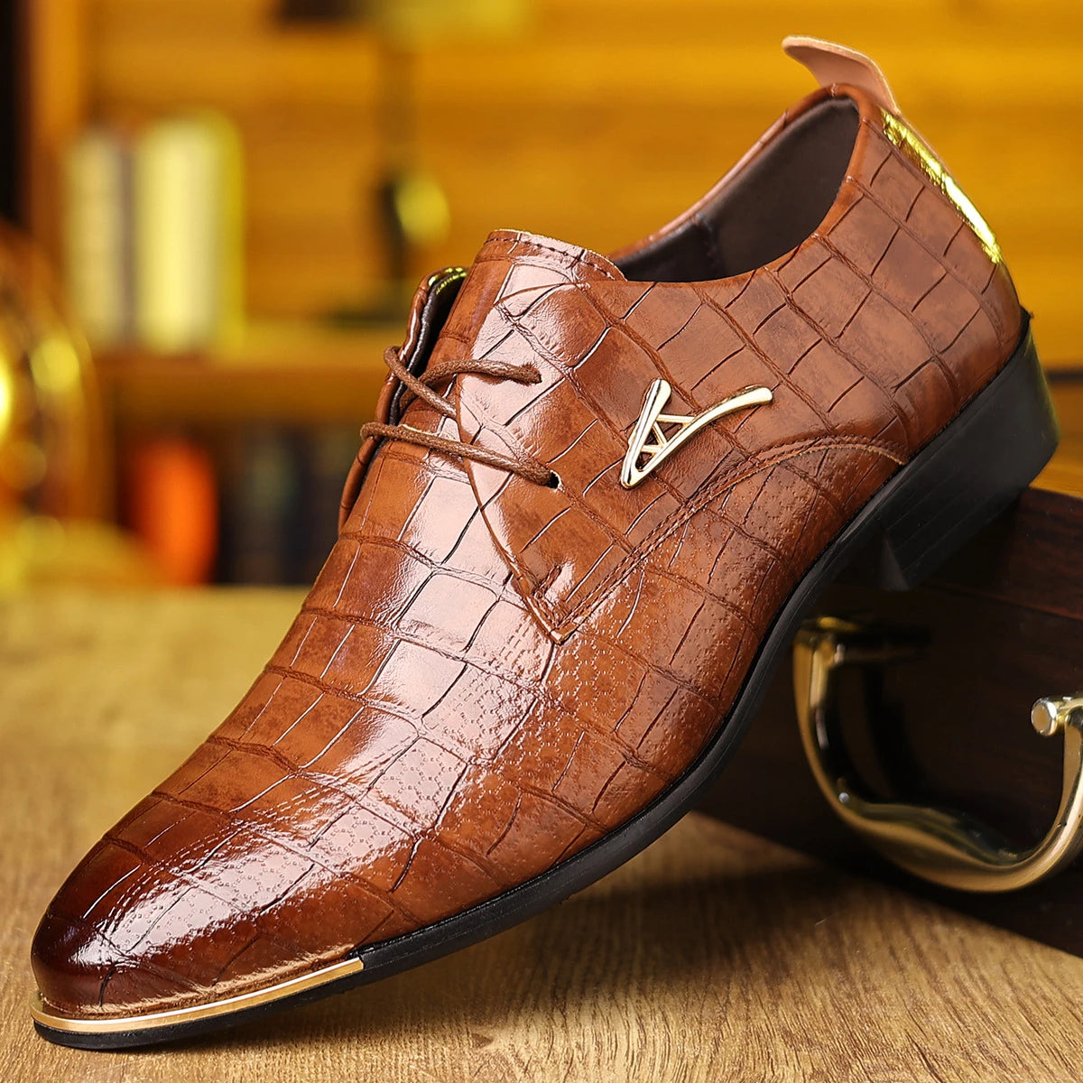 Chaussures habillées pour hommes chaussures richelieu à lacets classiques en cuir verni Oxfords chaussures de mariage pointues bureau d'affaires hommes chaussure formelle 2025