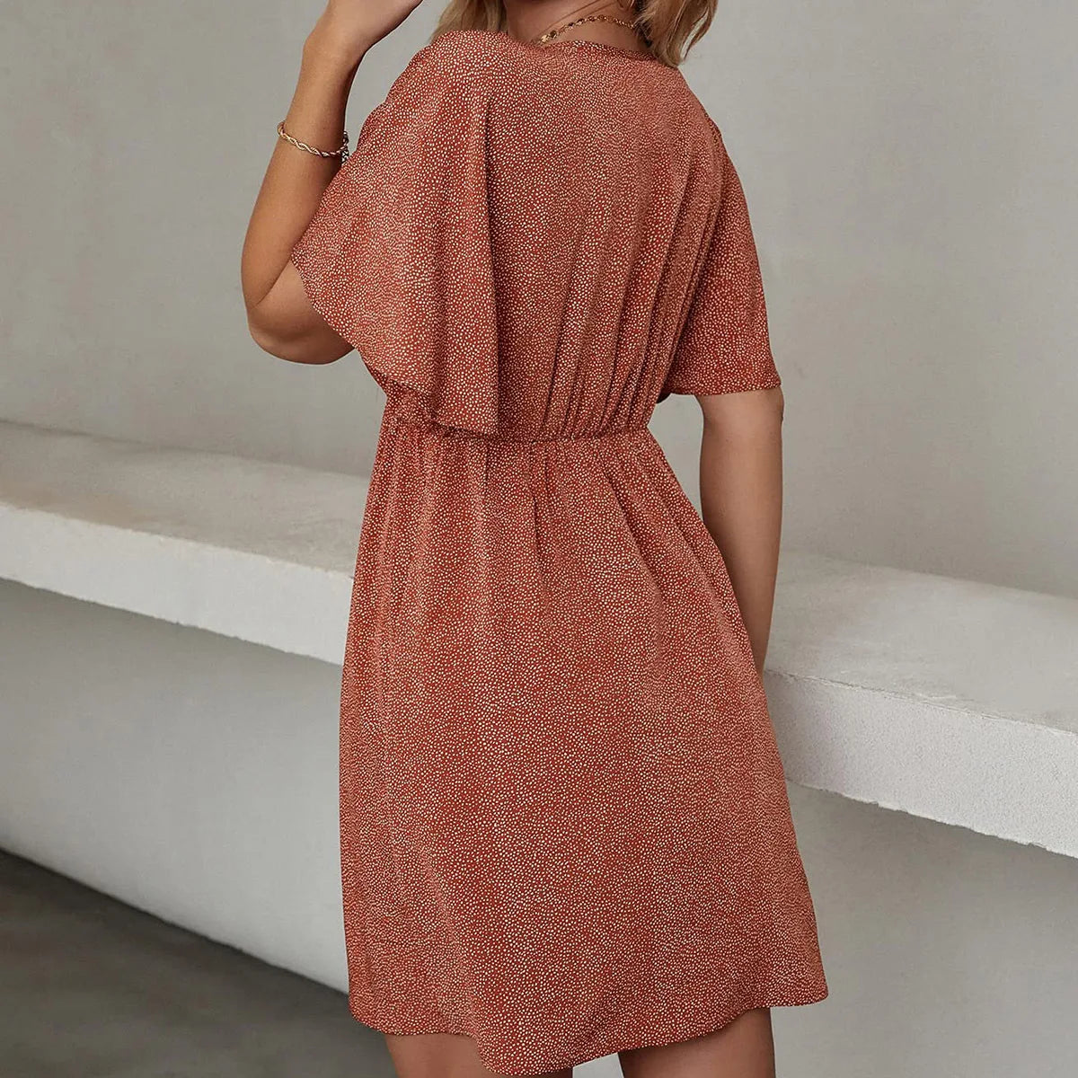Robe ample décontractée pour femmes, nouvelle collection printemps et été 2024, col en v, manches courtes, Europe et états-unis