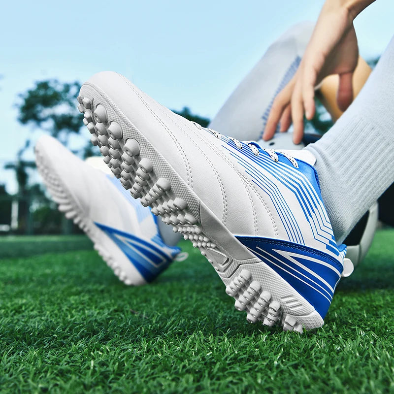 Chaussures de Football pour hommes, bottes de Football professionnelles, Futsal, vente en gros, confortables, TF, chaussures d'extérieur antidérapantes de haute qualité