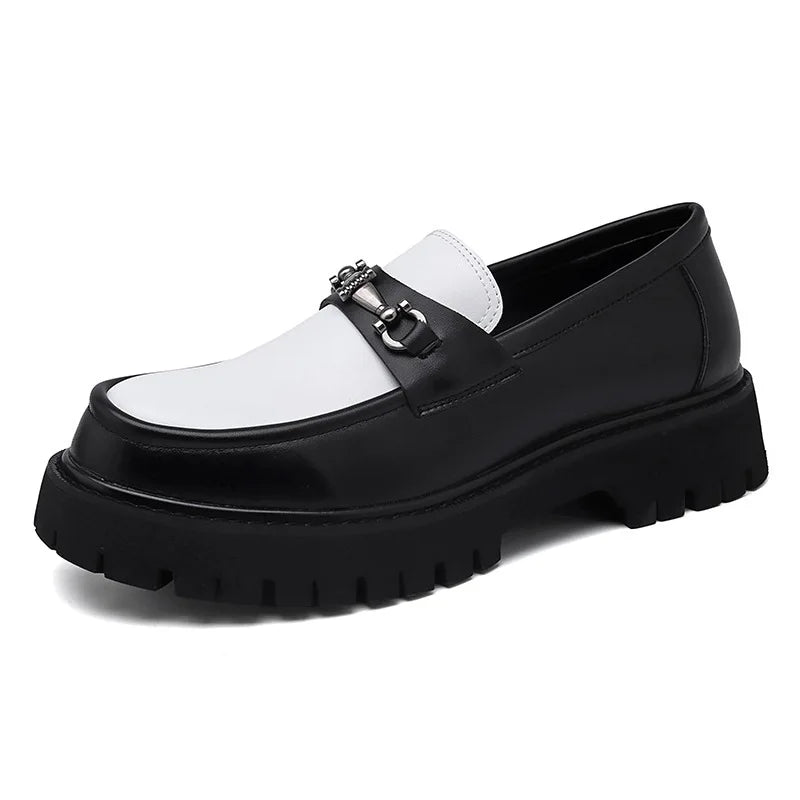 Mocassins à boucle en métal de Style britannique pour hommes, chaussures de mariage à semelles épaisses, nouvelles chaussures confortables d'affaires formelles, chaussures décontractées en cuir à enfiler