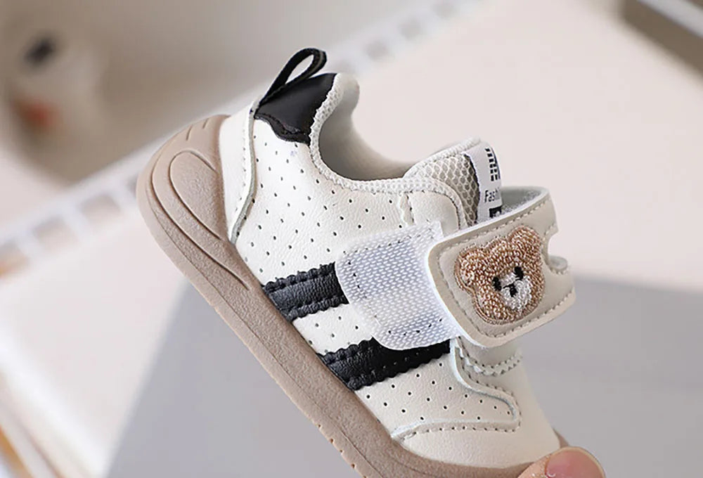 2025 mode enfant en bas âge chaussures pour bébé en cuir PU infantile fille baskets à semelles souples ergonomie nouveau-né garçon chaussures de Sport premier pas