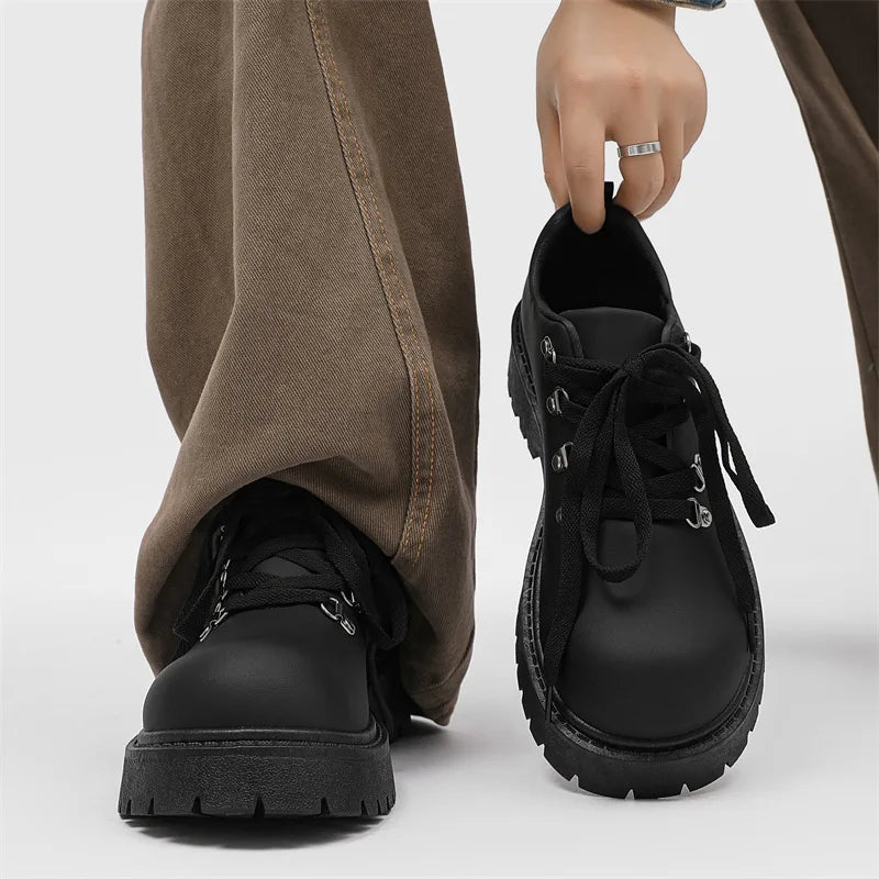 Chaussures pour hommes 2026 nouvelles chaussures derby niche vêtements de travail originaux à semelles épaisses chaussures en cuir décontractées à tête haute