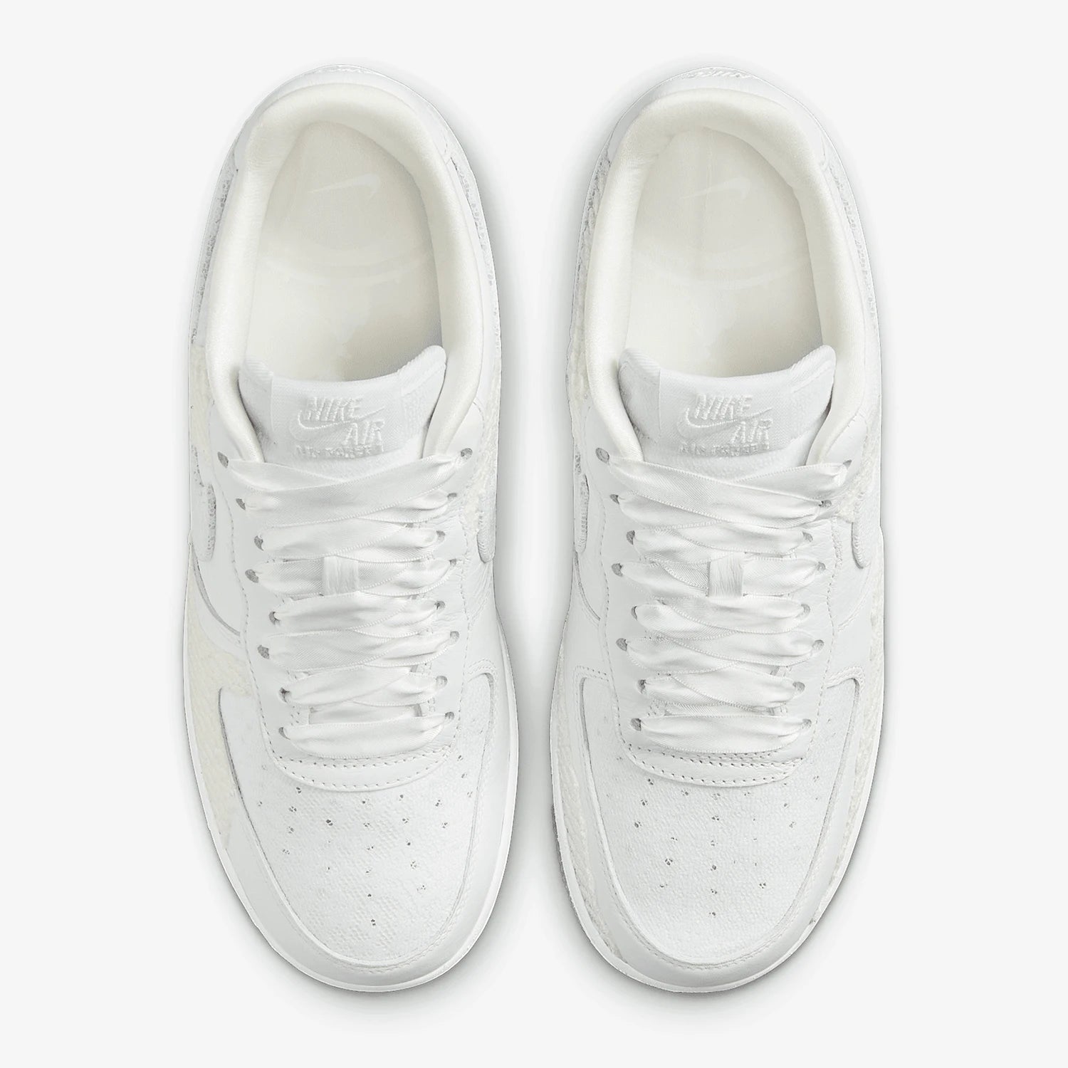 Nike Authentique Air Force 1 AF1 Baskets classiques à semelle épaisse pour femme HV6011-111