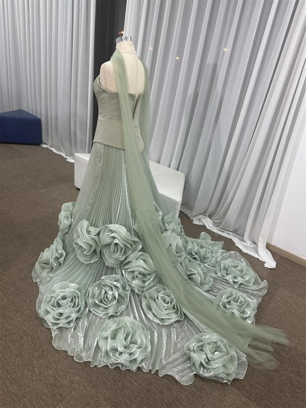 Fissuressa Dubai-Robe de mariée en satin rouge à fleurs 3D, ligne A, sans bretelles, robe éducative, personnalisée, 2025