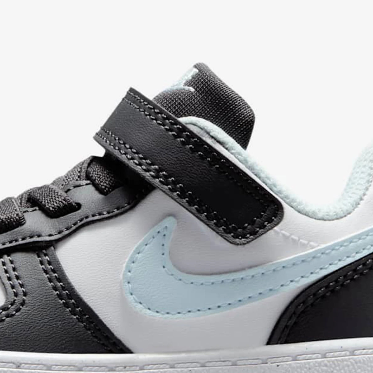 Nike véritable COURT bébé Velcro sport décontracté chaussures de planche légères HQ3263-060