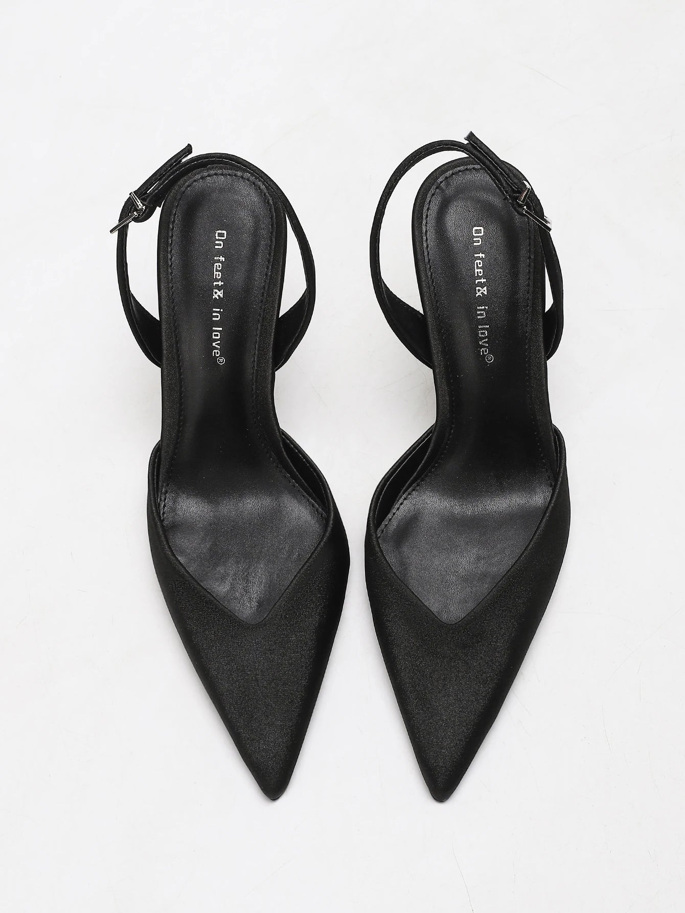 Sandales à talons slingback à bout pointu en satin ivoire pour femmes