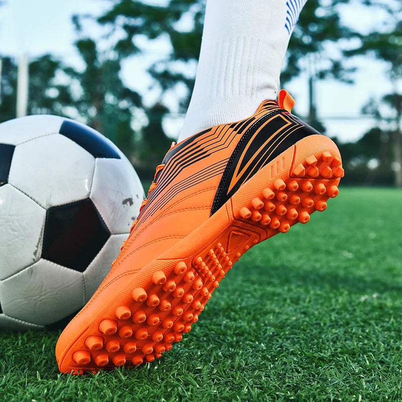 Chaussures de Football pour hommes, bottes de Football professionnelles, Futsal, vente en gros, confortables, TF, chaussures d'extérieur antidérapantes de haute qualité