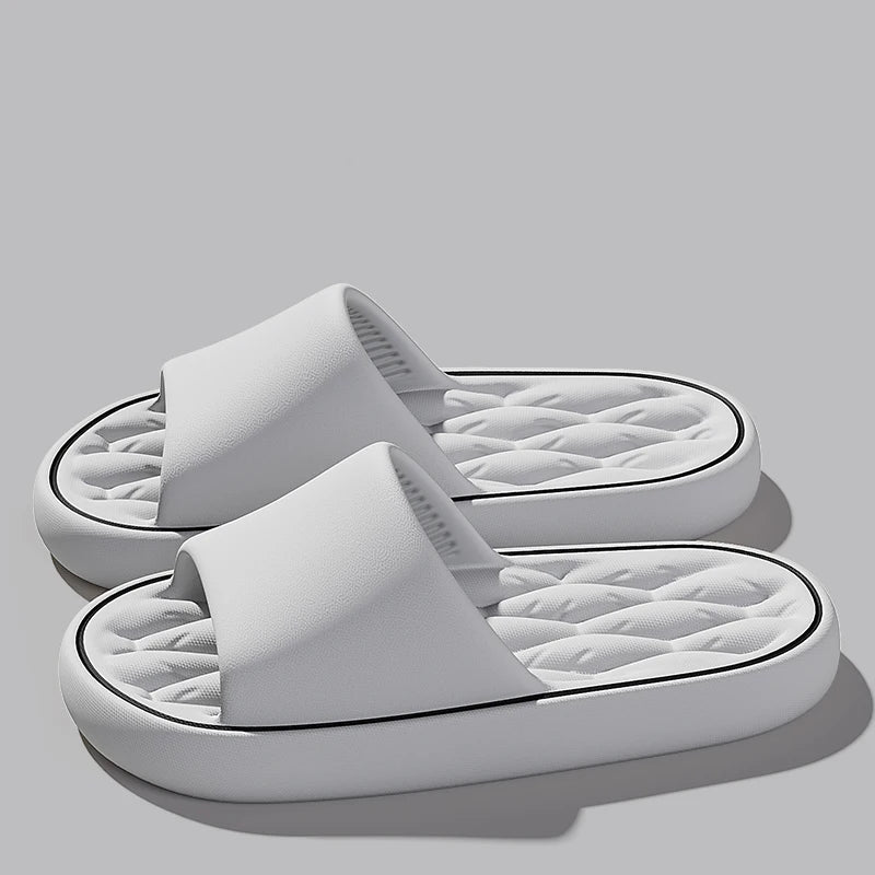 Pantoufles d'été de grande taille pour hommes, sandales légères pour la maison et la salle de bain, antidérapantes, semelle souple en EVA, chaussures de plage pour couple