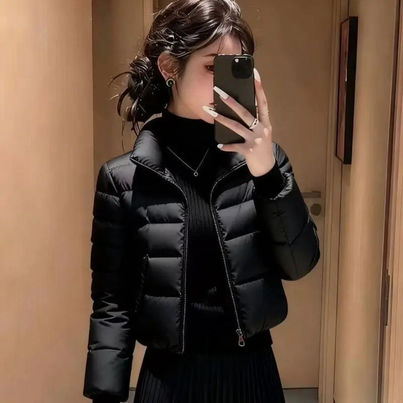 Blouson court matelassé en duvet de coton pour femme, nouveau modèle 2026, col montant, manteau d'hiver slim, parka courte rembourrée chaude, vêtement d'extérieur pour femme