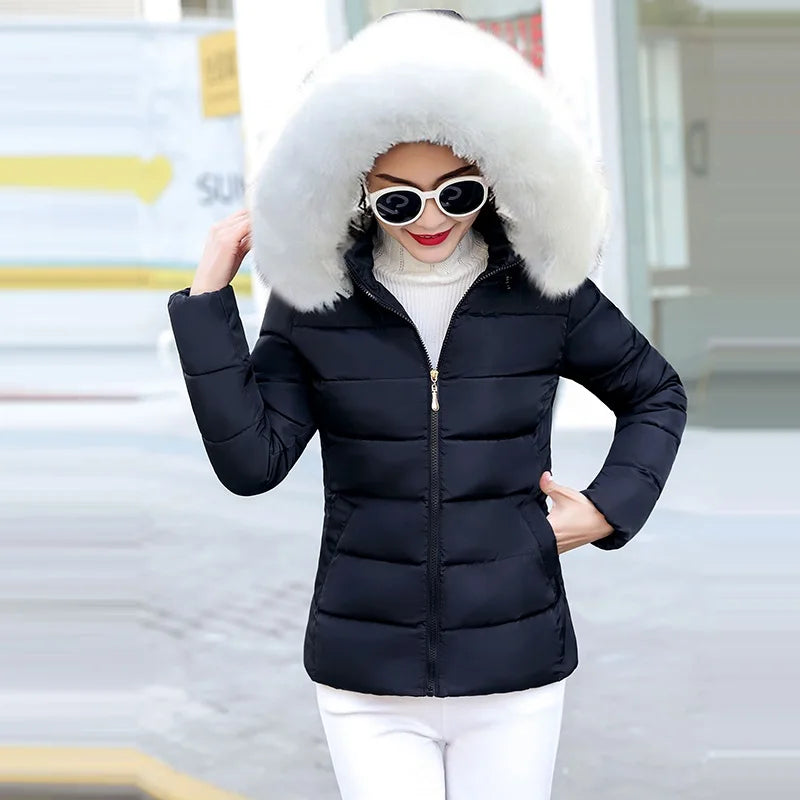 Manteau d'automne pour femme, veste courte à capuche, parka chaude 2026, grande fourrure, doudoune matelassée pour femme, grande taille