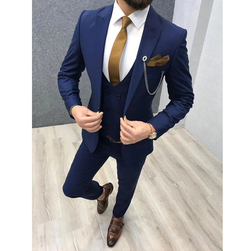 Costumes de mariage classiques pour hommes, sur mesure, revers à pointe, smoking de mariage, coupe cintrée, costume masculin (veste + pantalon + gilet), nouvelle collection 2024