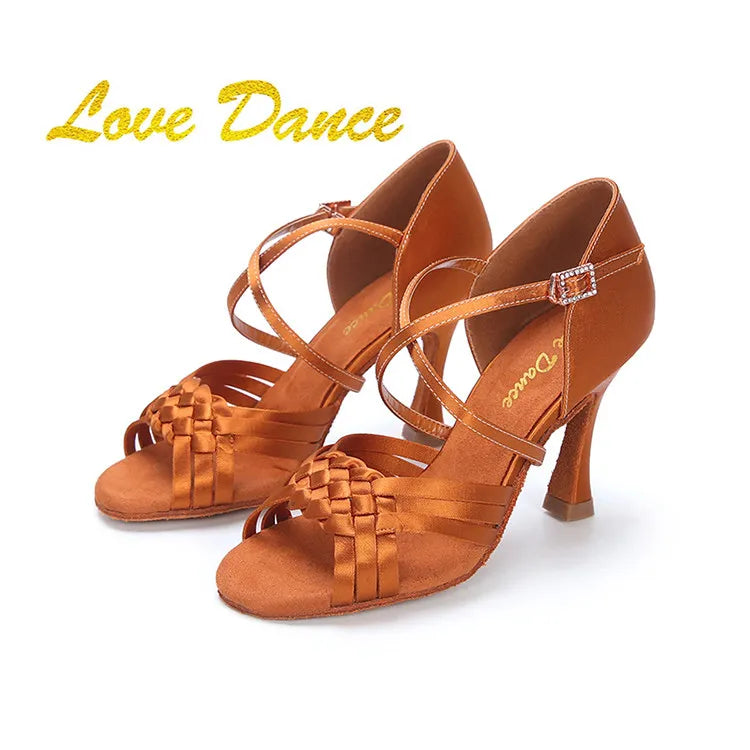 Chaussures de danse latine SW pour femmes, talon moyen, semelle souple, pour débutantes, compétition, performance et audition