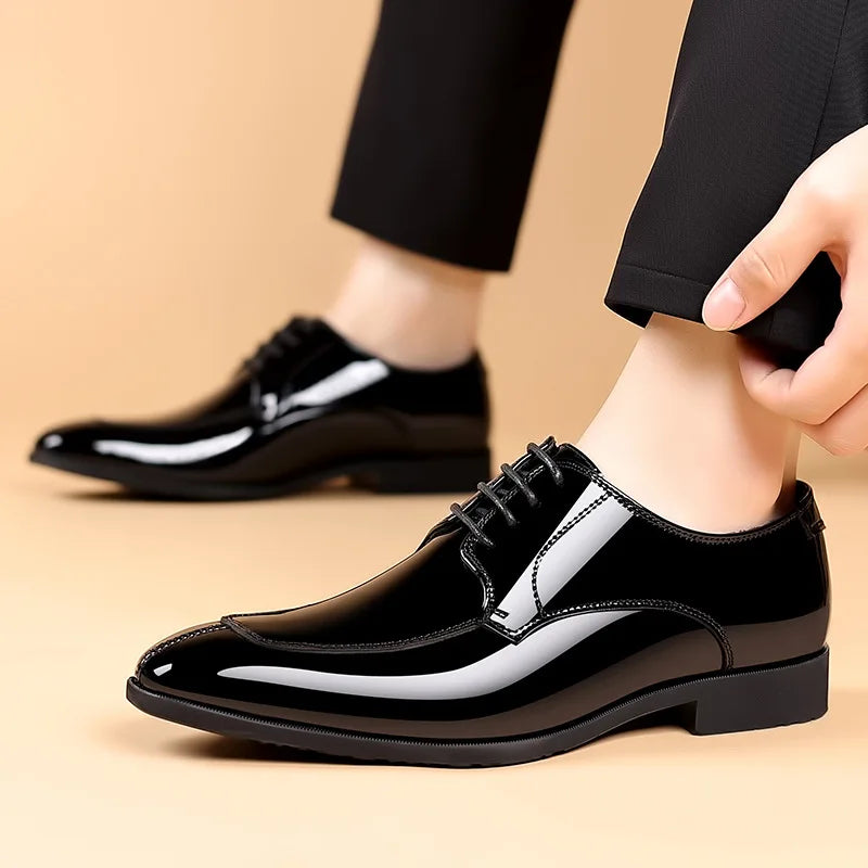 Chaussures habillées pour hommes en cuir verni tendance, chaussures de soirée pour hommes, semelle souple, chaussures décontractées, grandes tailles 38-48, chaussures pour hommes de haute qualité