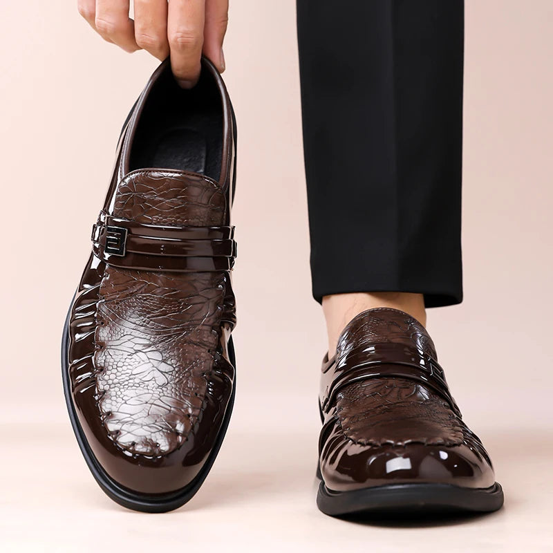 Chaussures habillées marron à motif crocodile pour hommes, mocassins en cuir verni à enfiler, chaussures Oxford formelles pour affaires et mariages