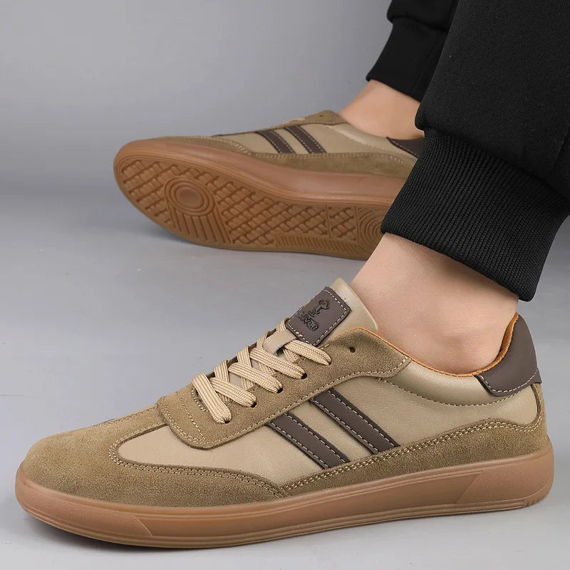 Baskets en cuir de haute qualité hommes formateurs chaussures de sport décontractées classiques homme baskets plates en plein air chaussures de skateboard antidérapantes pour hommes