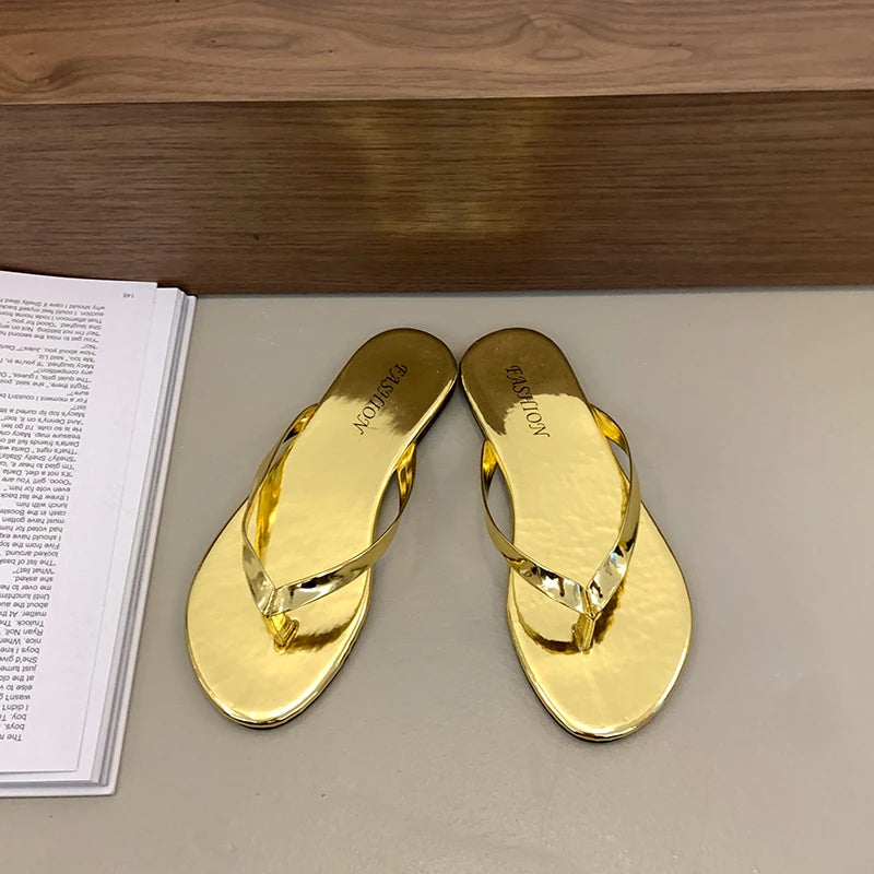 Sandales grande taille chaussures pour femmes été 2025 nouvelles tongs pantoufles extérieures sandales plates