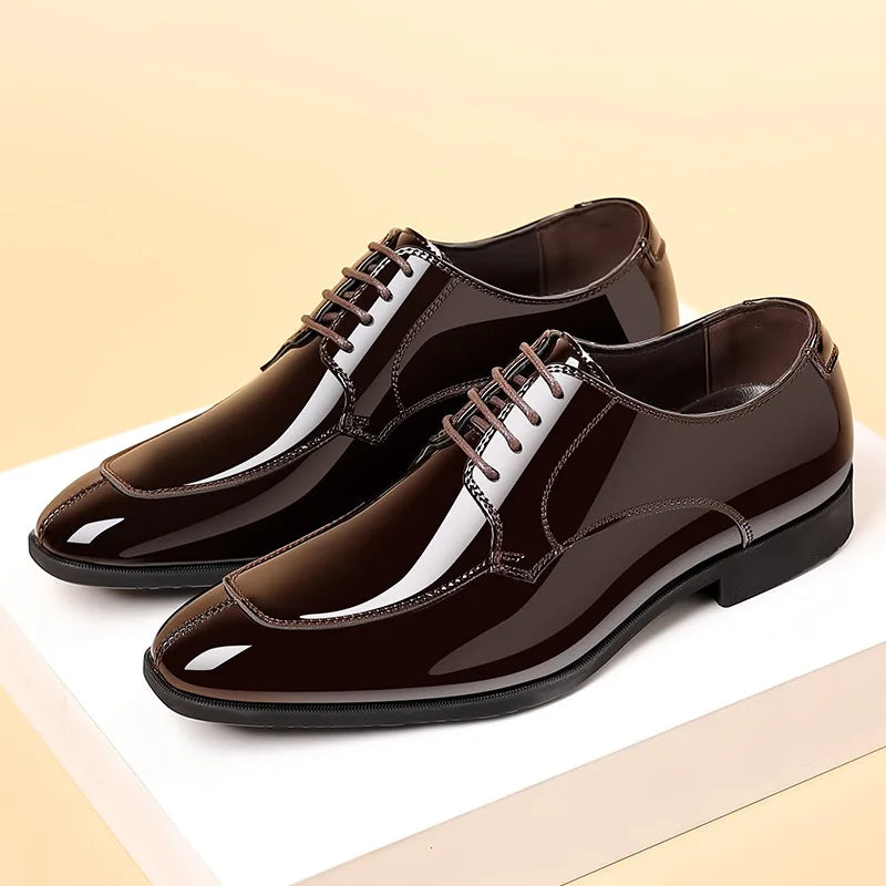 Chaussures habillées pour hommes en cuir verni tendance, chaussures de soirée pour hommes, semelle souple, chaussures décontractées, grandes tailles 38-48, chaussures pour hommes de haute qualité