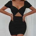 Nouvelle robe plissée sexy et tendance pour femme avec découpes et manches bouffantes, couvrant les fesses