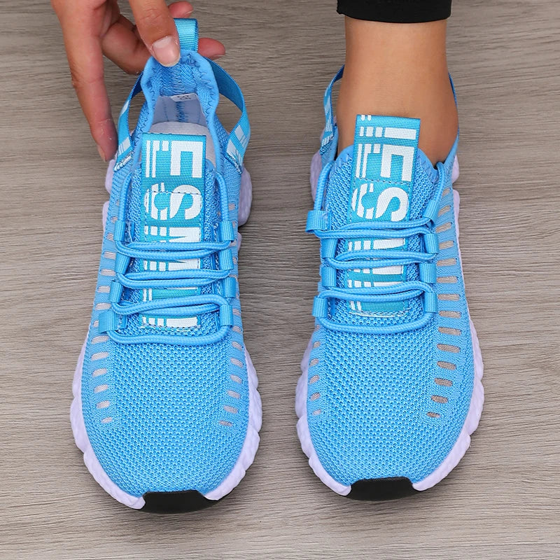 Chaussures de sport pour femmes maille légère semelle souple sangle de Jogging respirant mode sport marche décontracté Tennis chaussures plates pour hommes