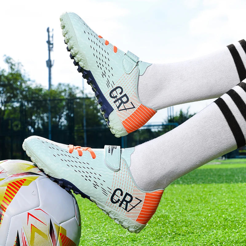Nouvelles chaussures de football pour hommes et enfants, crampons professionnels antidérapants ultralégers pour garçons, chaussures de match de football, chaussures d'entraînement, livraison directe