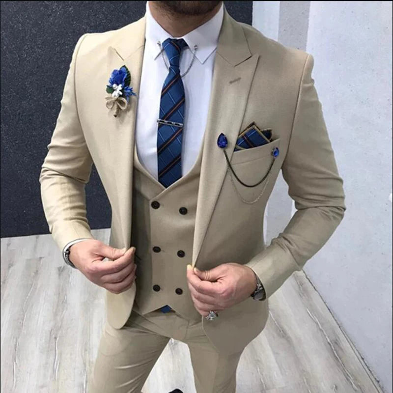 Costumes de mariage classiques pour hommes, sur mesure, revers à pointe, smoking de mariage, coupe cintrée, costume masculin (veste + pantalon + gilet), nouvelle collection 2024