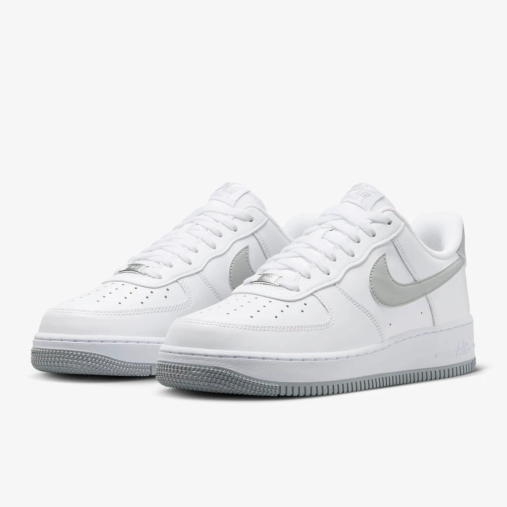 Nike officiel authentique Air Force 1 '07 chaussures décontractées respirantes et résistantes à l'usure pour hommes FJ4146-100