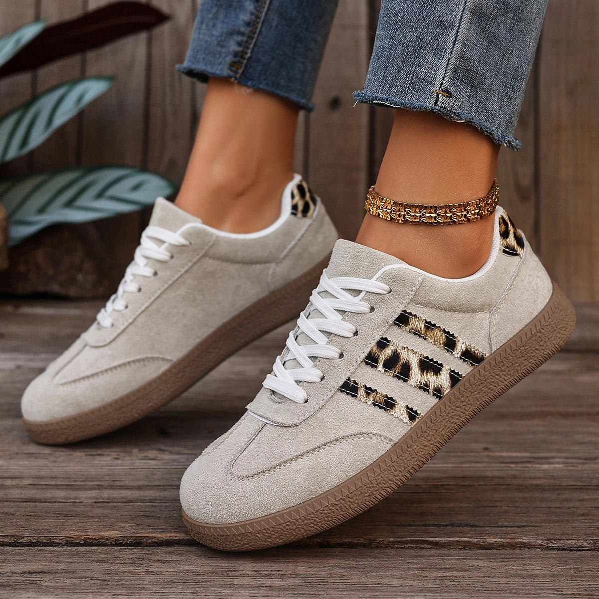 Nouvelles chaussures de sport décontractées imprimées léopard pour l'automne et l'hiver, chaussures simples à lacets antidérapantes à bout rond pour femmes de grande taille 74