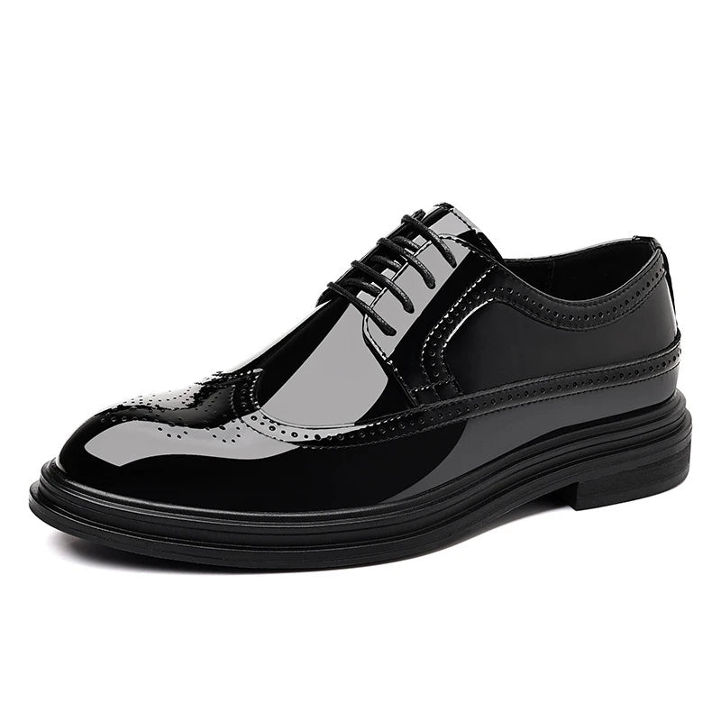 Chaussures habillées en cuir verni brillant, perforées et brogues, à lacets, pour jeunes hommes, mariages et soirées