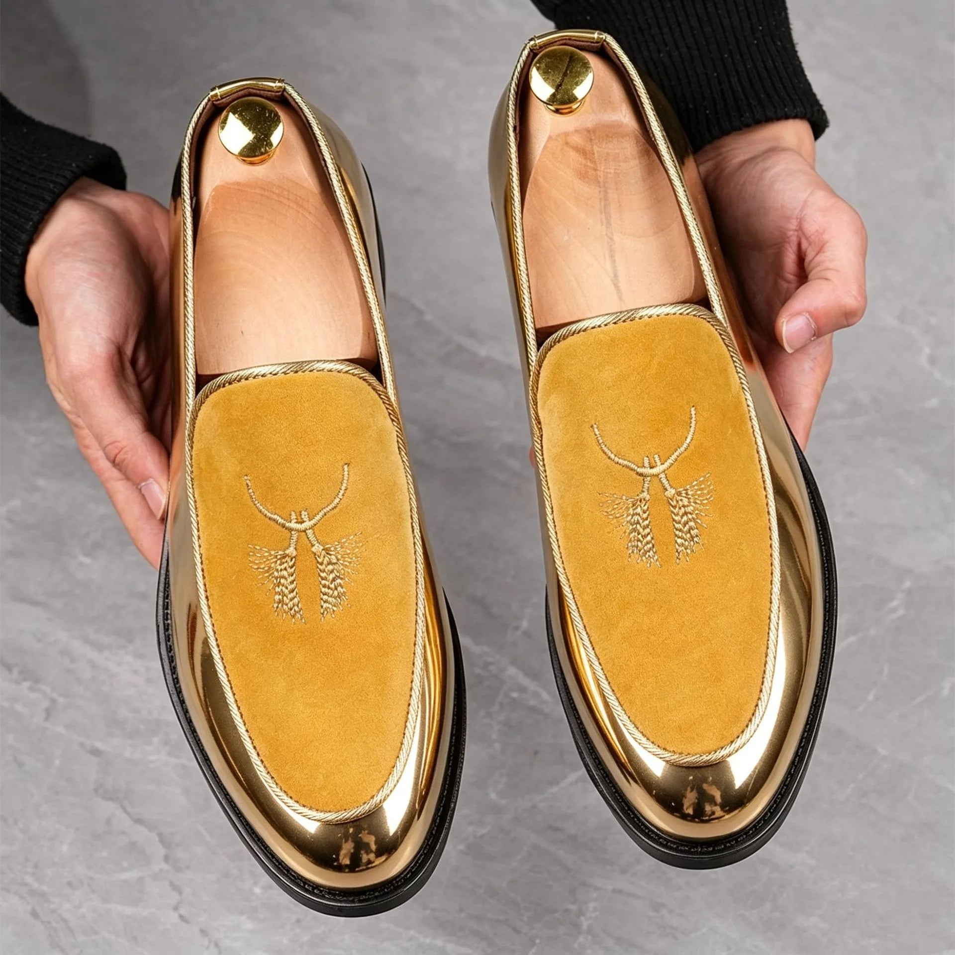 Mocassins formels brodés pour homme, chaussures de créateur pour mariage, chaussures de bureau, mocassins homme, chaussures élégantes pour homme