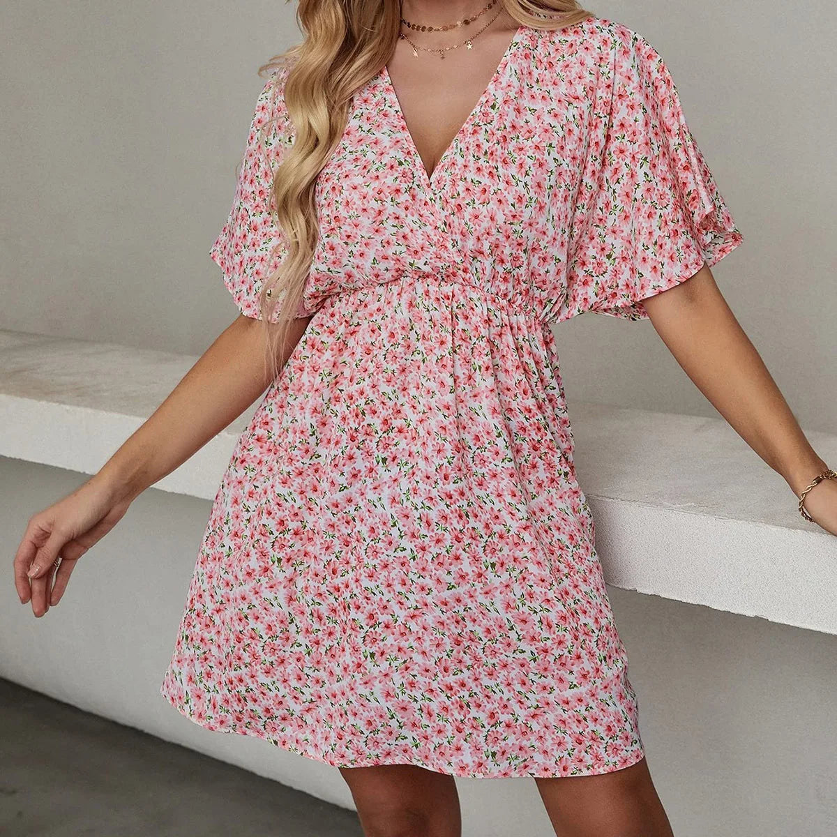 Robe ample décontractée pour femmes, nouvelle collection printemps et été 2024, col en v, manches courtes, Europe et états-unis