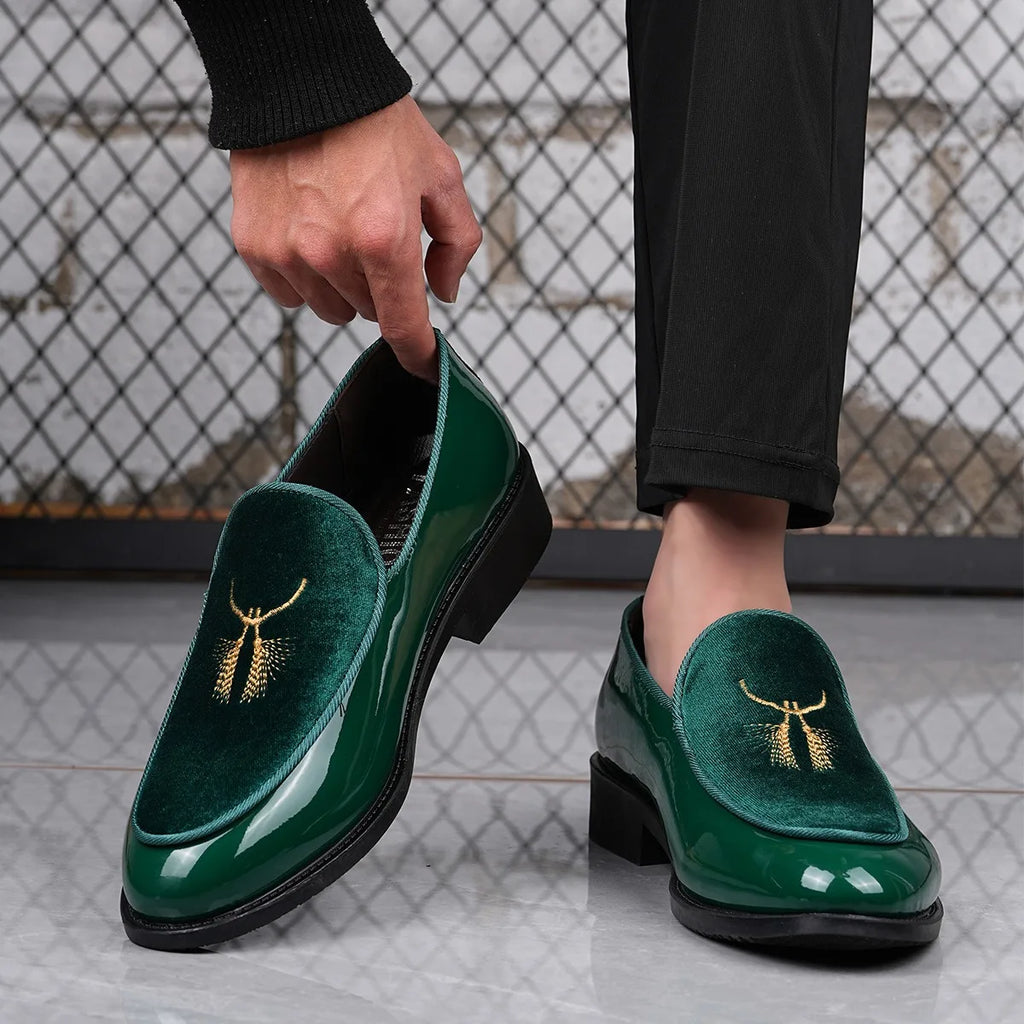 Mocassins formels brodés pour homme, chaussures de créateur pour mariage, chaussures de bureau, mocassins homme, chaussures élégantes pour homme